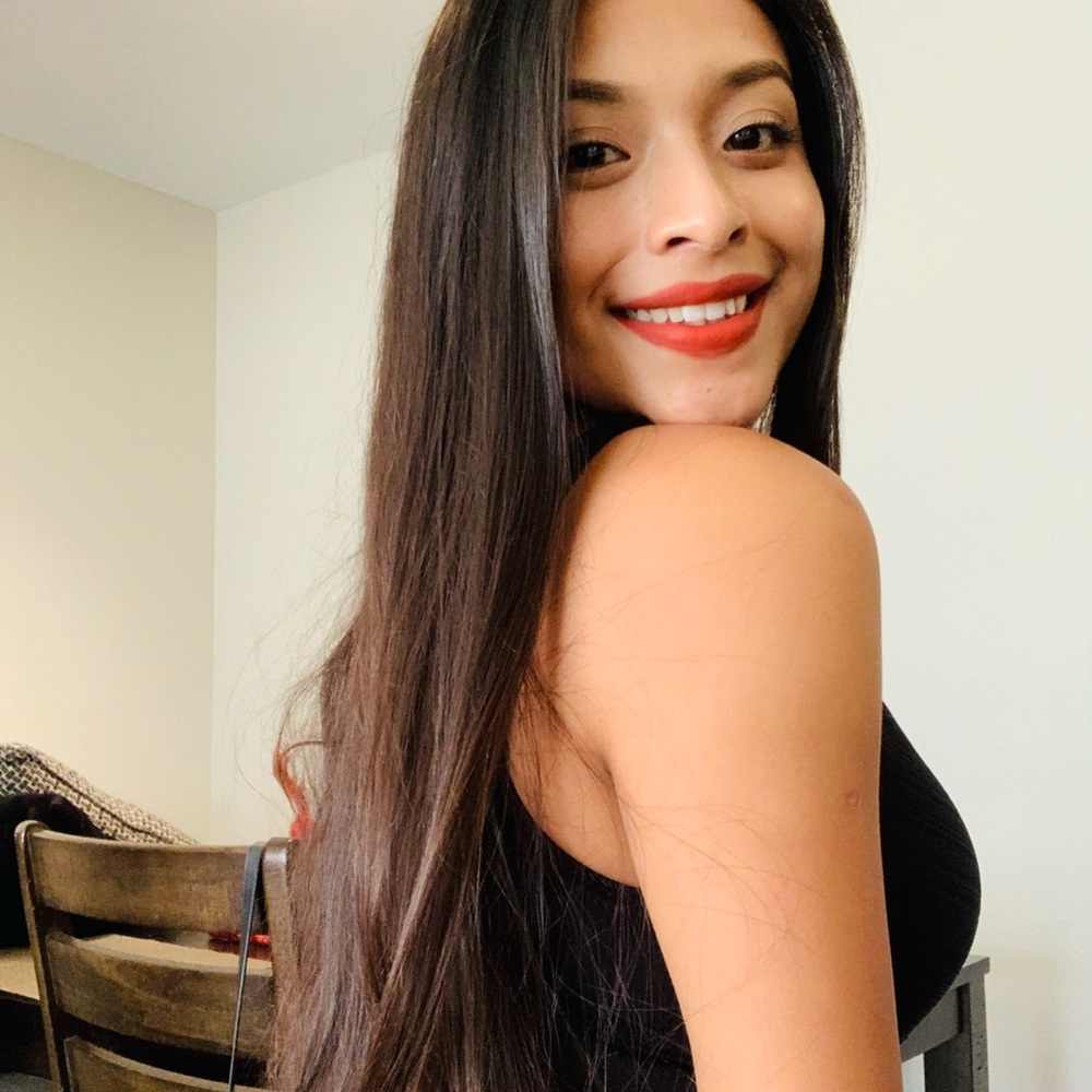 Meet your Posher, Liz